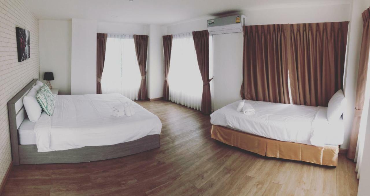 The Lux Ladprao 10 Aparthotel Bangkok Exteriör bild
